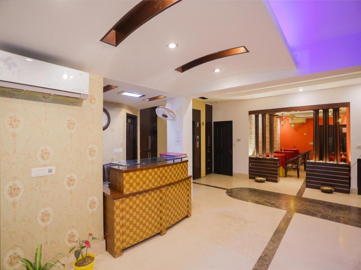 Oyo Townhouse 823 Green Leaf Gurgaon Luaran gambar