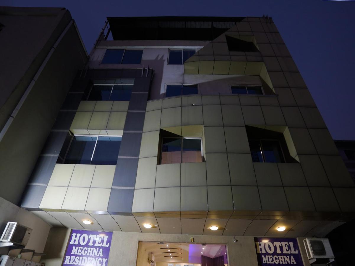 Oyo Townhouse 823 Green Leaf Gurgaon Luaran gambar